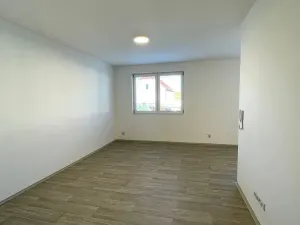 Pronájem bytu 2+kk, Boršice u Blatnice, 58 m2