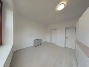 Pronájem bytu 3+1, Jersín, 70 m2