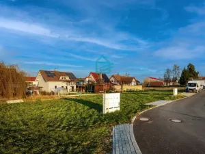 Prodej pozemku, Dubné, 990 m2