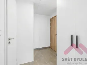 Prodej bytu 1+kk, Praha - Modřany, Komořanská, 37 m2