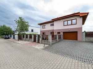 Pronájem rodinného domu, Horoměřice, Rabochova, 250 m2
