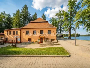 Prodej ubytování, Chlum u Třeboně, Hejtmanská hráz, 1253 m2