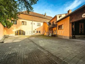 Prodej ubytování, Chlum u Třeboně, Hejtmanská hráz, 1253 m2