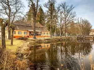 Prodej ubytování, Chlum u Třeboně, Hejtmanská hráz, 1253 m2