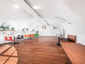 Prodej vícegeneračního domu, Chlum u Třeboně, Hejtmanská hráz, 1253 m2