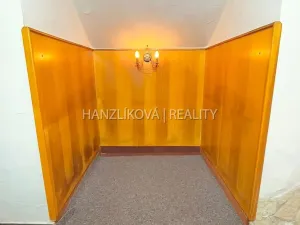 Pronájem obchodního prostoru, České Budějovice, Dvořákova, 80 m2