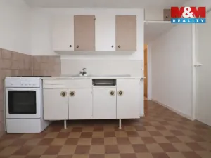 Prodej bytu 2+1, Karviná - Hranice, Čsl. armády, 58 m2