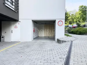 Prodej garáže, Praha - Vinohrady, Perucká, 15 m2