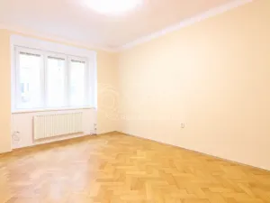 Pronájem bytu 2+kk, Praha - Dejvice, Koulova, 40 m2