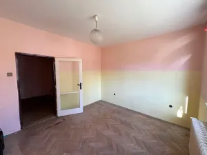 Prodej bytu 2+1, Nová Role, Tovární, 60 m2