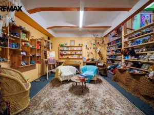 Prodej obchodního prostoru, Karlovy Vary, Jugoslávská, 142 m2