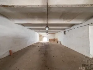 Prodej obchodního prostoru, Chudenice, Mírové nám., 1906 m2