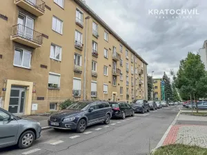 Pronájem bytu 1+kk, Praha - Strašnice, Michelangelova, 27 m2