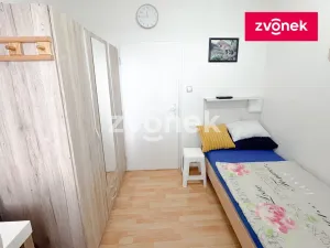 Pronájem bytu 1+kk, Zlín, Budovatelská, 12 m2