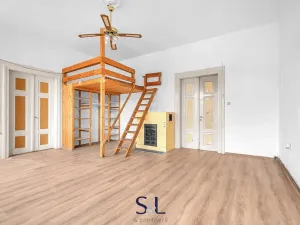 Prodej rodinného domu, Mimoň, nám. 1. máje, 256 m2