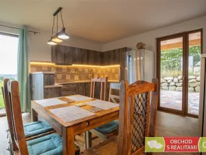 Prodej rodinného domu, Kamenice - Ládeves, 142 m2