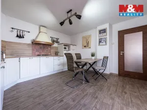 Prodej rodinného domu, Pluhův Žďár, 300 m2