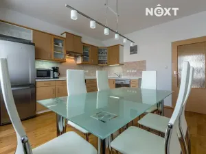 Prodej bytu 3+1, Zliv, Dolní náměstí, 89 m2