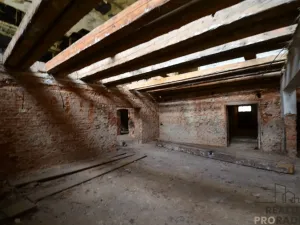 Prodej ubytování, Zlaté Hory, nám. Svobody, 2512 m2