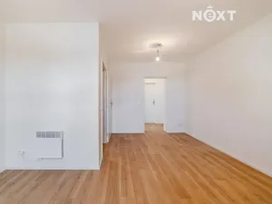 Prodej bytu 2+kk, Praha - Zbraslav, Elišky Přemyslovny, 39 m2