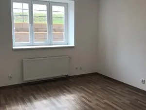 Pronájem kanceláře, Praha - Horní Počernice, Bystrá, 15 m2