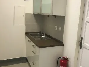 Pronájem kanceláře, Praha - Horní Počernice, Bystrá, 15 m2