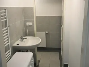 Pronájem kanceláře, Praha - Horní Počernice, Bystrá, 15 m2