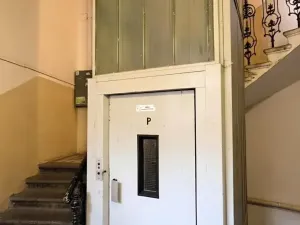 Prodej bytu 3+1, Praha - Vinohrady, náměstí Míru, 62 m2