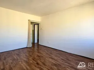 Prodej bytu 3+1, Praha - Vinohrady, náměstí Míru, 62 m2