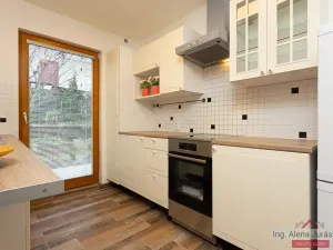 Pronájem bytu 1+1, Praha - Velká Chuchle, Nad Libří, 55 m2