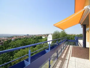 Pronájem bytu 5+kk, Praha - Libeň, Nad Okrouhlíkem, 186 m2