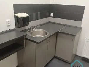 Pronájem komerční nemovitosti, Krnov - Pod Bezručovým vrchem, Mikulášská, 30 m2