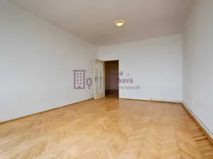 Pronájem bytu 2+1, Jindřichův Hradec - Jindřichův Hradec I, Komenského, 70 m2