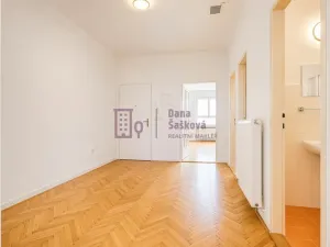 Pronájem bytu 2+kk, Jindřichův Hradec - Jindřichův Hradec I, Komenského, 70 m2