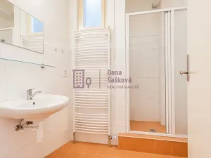 Pronájem bytu 2+kk, Jindřichův Hradec - Jindřichův Hradec I, Komenského, 70 m2