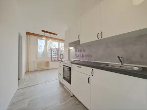 Pronájem bytu 3+1, Jindřichův Hradec - Jindřichův Hradec II, sídliště U Nádraží, 87 m2