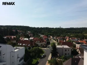 Pronájem bytu 1+kk, Praha, Hornoměcholupská, 22 m2