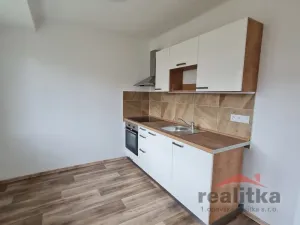 Pronájem bytu 1+1, Opava, Ratibořská, 36 m2