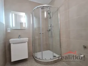 Pronájem bytu 1+1, Opava, Ratibořská, 36 m2