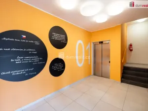 Pronájem bytu 2+kk, Praha - Stodůlky, Svitákova, 57 m2