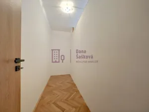 Pronájem bytu 2+1, Jindřichův Hradec - Otín, 59 m2