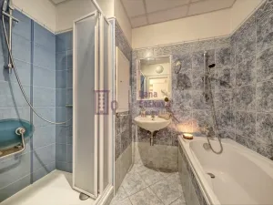 Pronájem bytu 4+1, Jindřichův Hradec - Jindřichův Hradec V, Kosmonautů, 87 m2