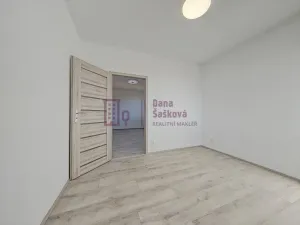 Prodej bytu 3+1, Jindřichův Hradec - Jindřichův Hradec IV, Jakubská, 68 m2