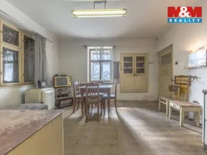 Prodej rodinného domu, Křinec, Dr. Chmelaře, 200 m2