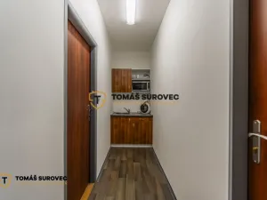 Pronájem kanceláře, Valašské Klobouky, Cyrilometodějská, 30 m2