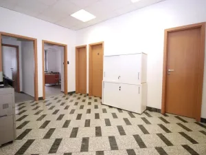 Pronájem kanceláře, Praha - Smíchov, Bozděchova, 213 m2