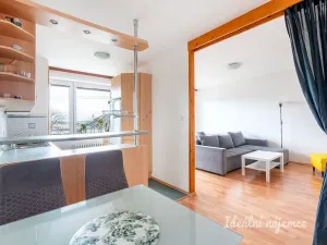 Pronájem bytu 2+kk, Praha - Smíchov, Nad Kesnerkou, 54 m2