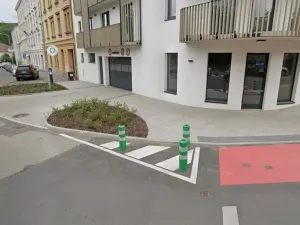 Pronájem garážového stání, Praha - Libeň, Nad Kolčavkou, 25 m2