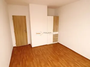 Pronájem bytu 3+1, Praha - Motol, Hennerova, 75 m2