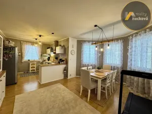 Prodej rodinného domu, Postřižín, Šípková, 155 m2